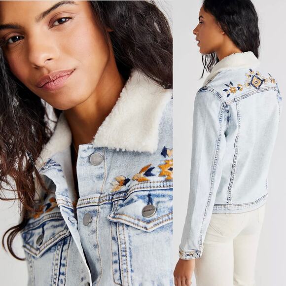 Free People DRIFTWOOD Embroidered Motif Sherpa Trucker Jacket Size Medium - Picture 2 of 15